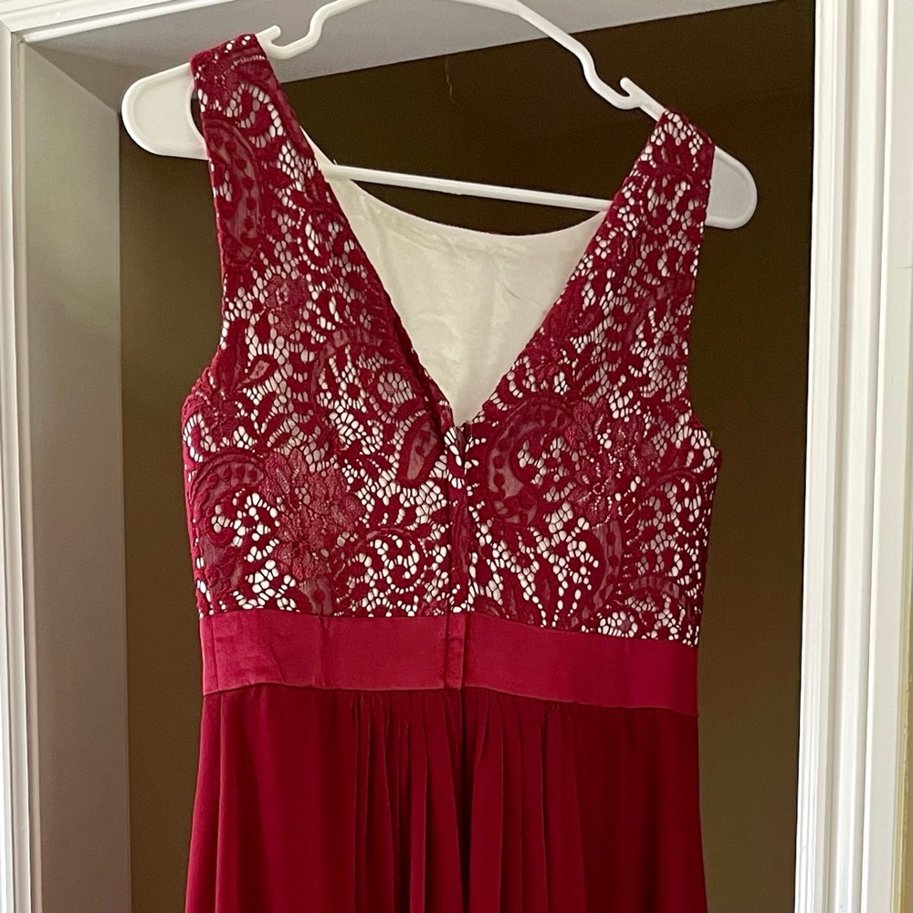 Ever Pretty Size 6 (US), worn once for a wedding. Excellent condition.